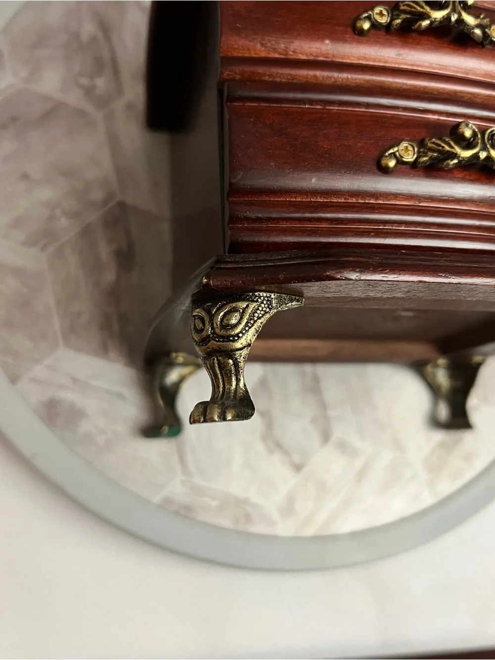 Vintage Style Wooden Jewelry Box 2 Drawer Floral Glass Top Brass Tone Feet